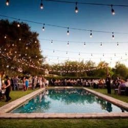 חתונה בבריכה