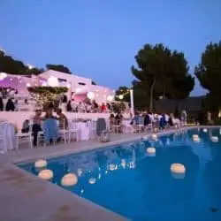 בריכה לאירוע
